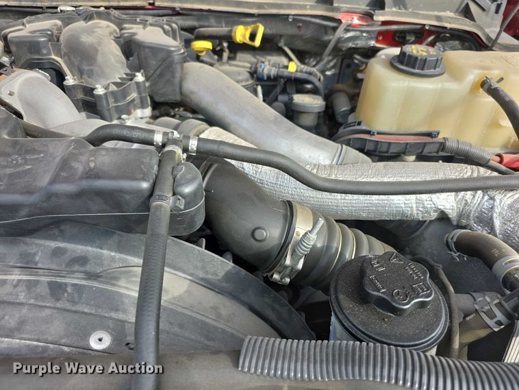 image for item FI0589 2014 Ford F350 Super Duty  dump bed pickup truck