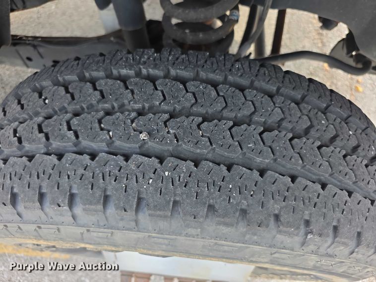 image for item FI0589 2014 Ford F350 Super Duty  dump bed pickup truck