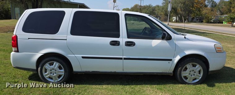 image for item FI0590 2008 Chevrolet Uplander van