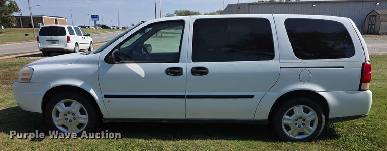 image for item FI0590 2008 Chevrolet Uplander van