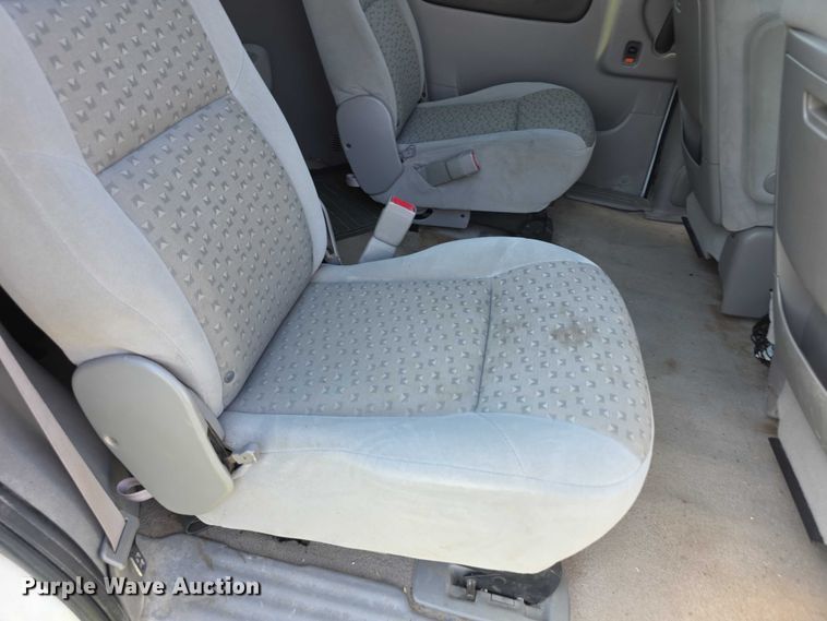 image for item FI0591 2005 Chevrolet Uplander van