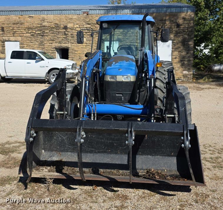 image for item FI0596 2007 New Holland TD95D MFWD tractor