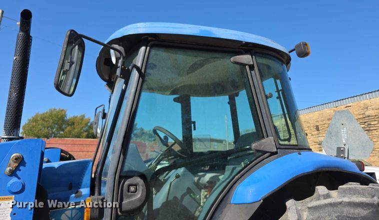image for item FI0596 2007 New Holland TD95D MFWD tractor