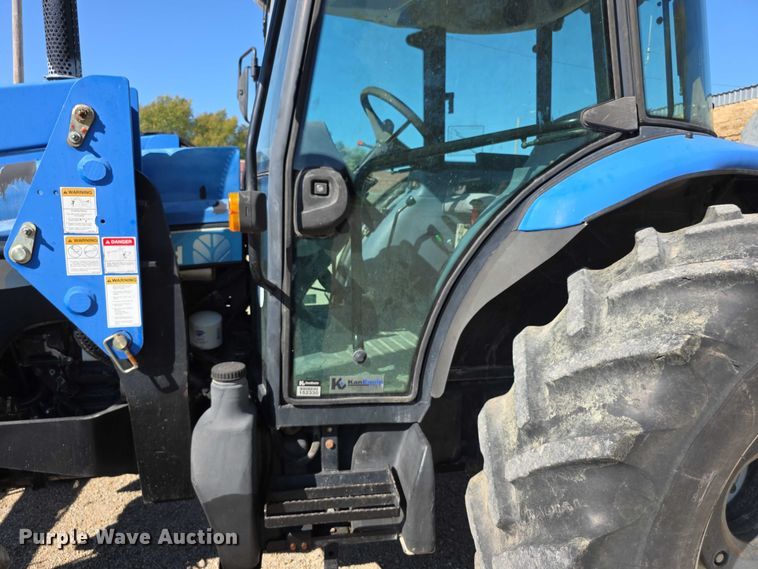 image for item FI0596 2007 New Holland TD95D MFWD tractor