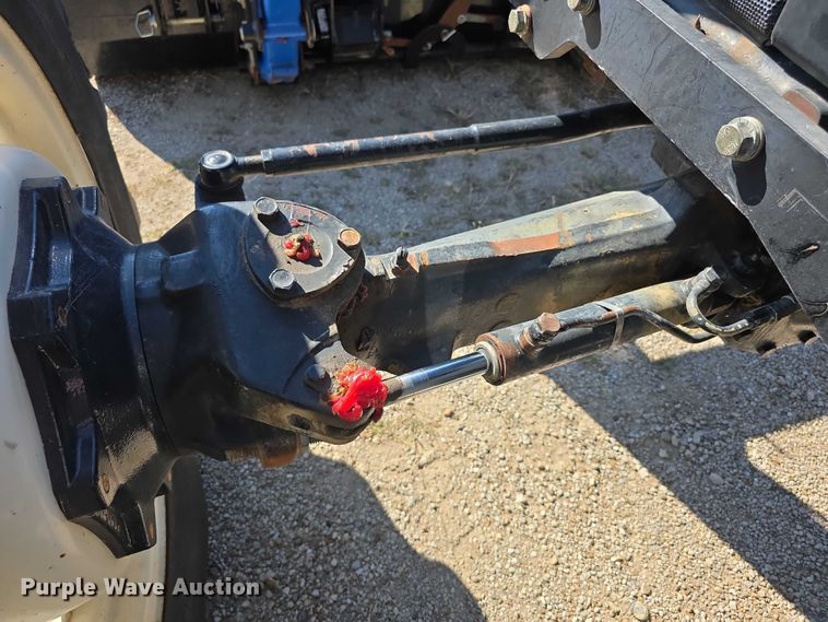 image for item FI0596 2007 New Holland TD95D MFWD tractor