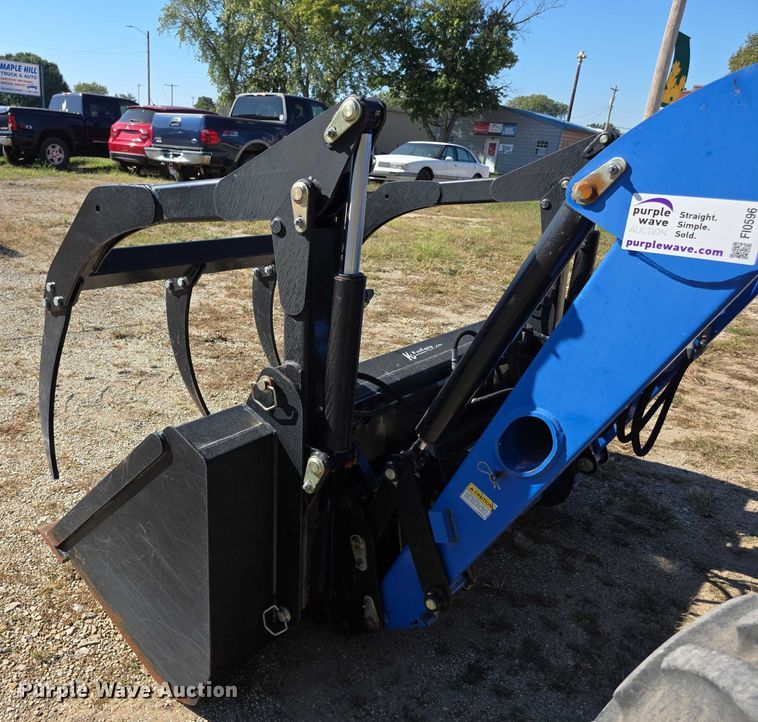 image for item FI0596 2007 New Holland TD95D MFWD tractor