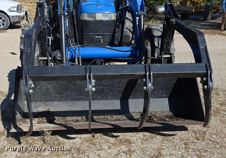 image for item FI0596 2007 New Holland TD95D MFWD tractor