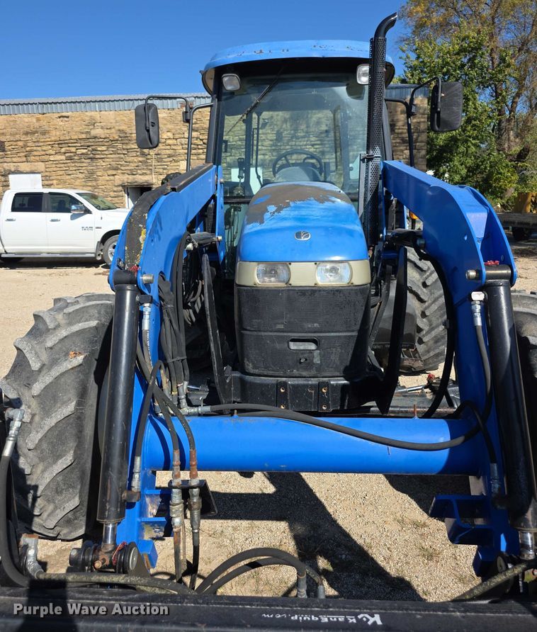 image for item FI0596 2007 New Holland TD95D MFWD tractor