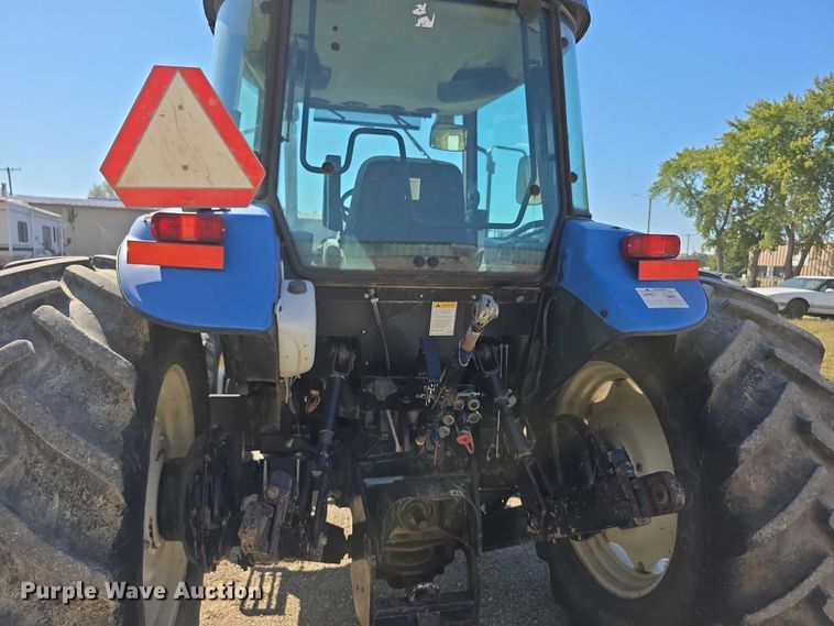 image for item FI0596 2007 New Holland TD95D MFWD tractor
