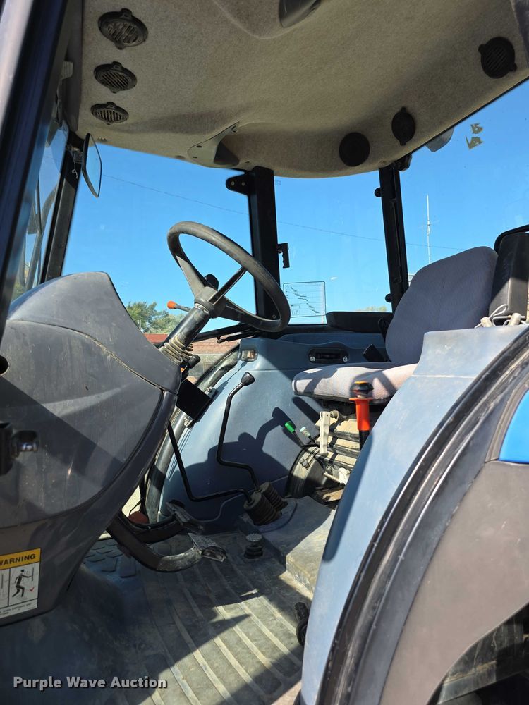 image for item FI0596 2007 New Holland TD95D MFWD tractor