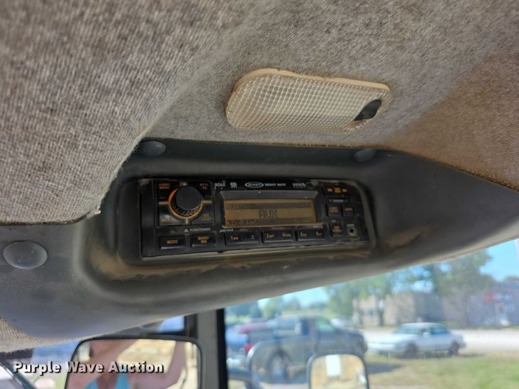 image for item FI0596 2007 New Holland TD95D MFWD tractor