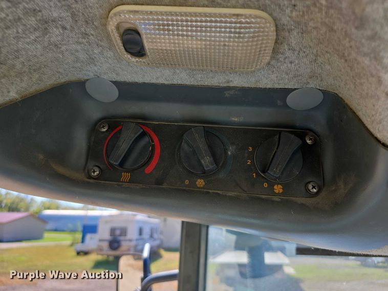 image for item FI0596 2007 New Holland TD95D MFWD tractor