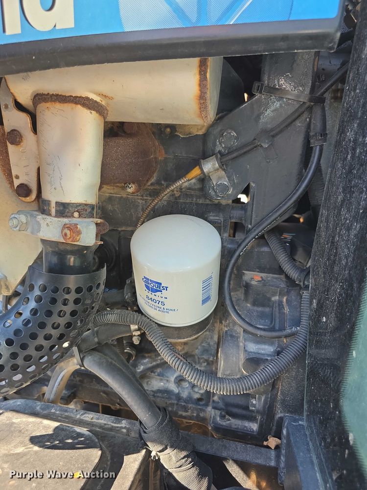 image for item FI0596 2007 New Holland TD95D MFWD tractor