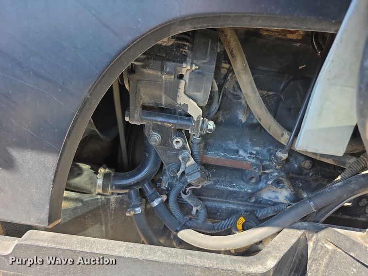 image for item FI0596 2007 New Holland TD95D MFWD tractor