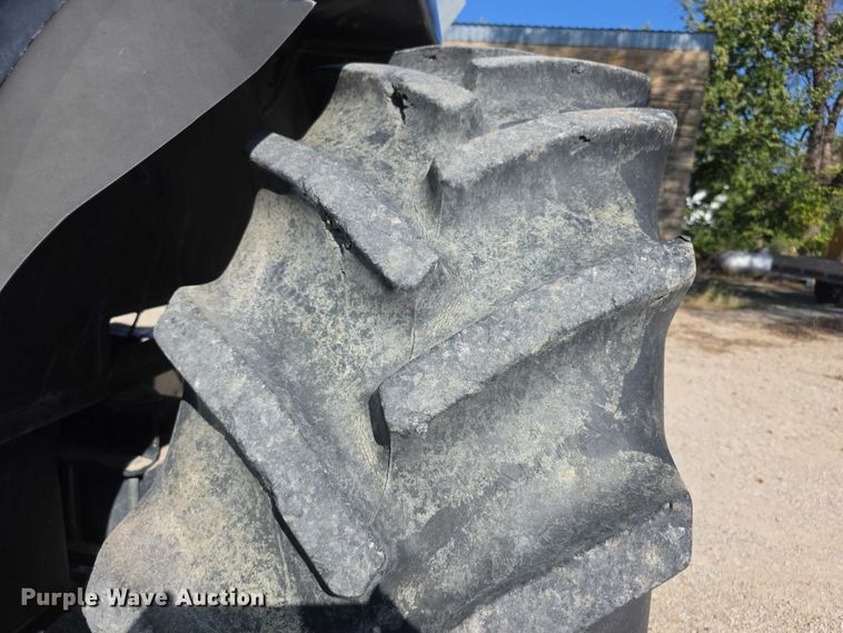 image for item FI0596 2007 New Holland TD95D MFWD tractor