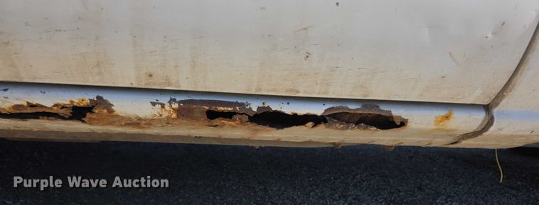 image for item FI0598 2006 Chevrolet flatbed pickup truck