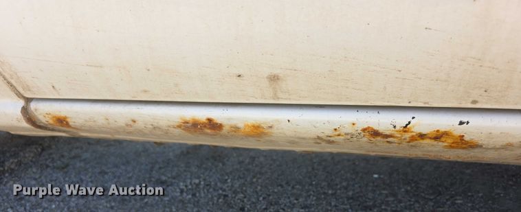 image for item FI0598 2006 Chevrolet flatbed pickup truck