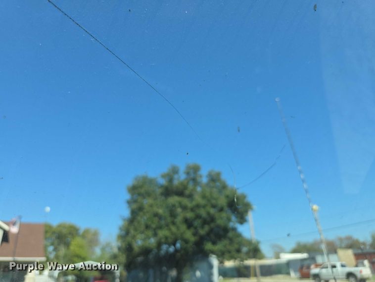 image for item FI0598 2006 Chevrolet flatbed pickup truck