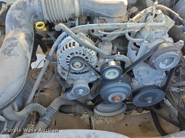 image for item FI0598 2006 Chevrolet flatbed pickup truck