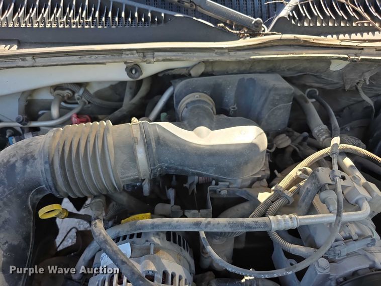 image for item FI0598 2006 Chevrolet flatbed pickup truck