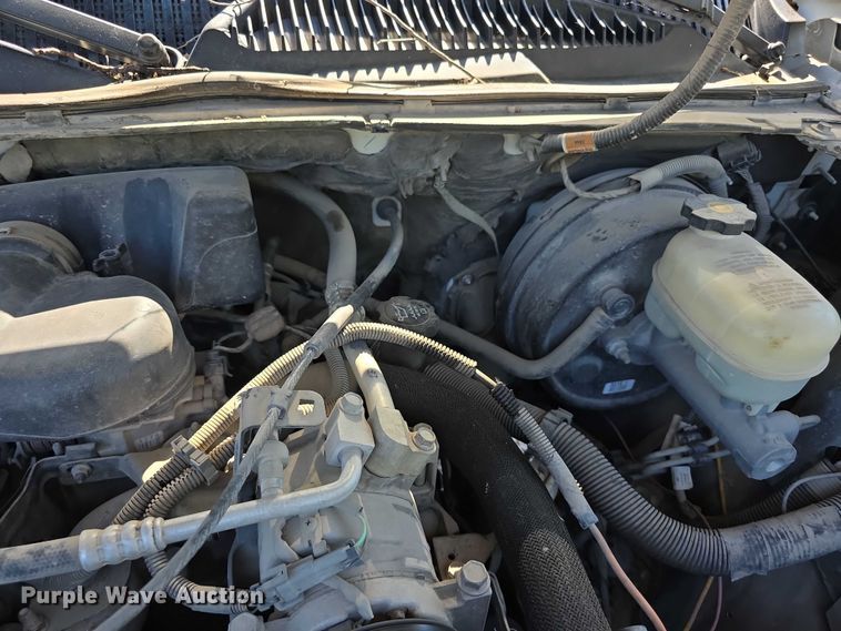 image for item FI0598 2006 Chevrolet flatbed pickup truck