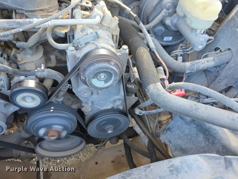 image for item FI0598 2006 Chevrolet flatbed pickup truck