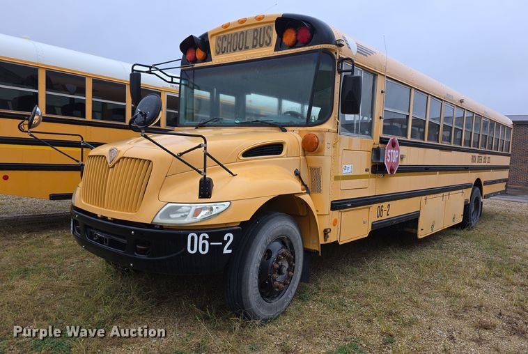 image for item FI0599 2006 IC CE300 school bus
