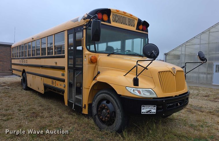 image for item FI0599 2006 IC CE300 school bus
