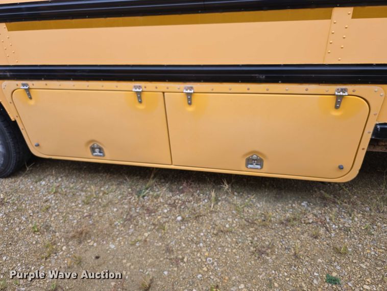 image for item FI0599 2006 IC CE300 school bus