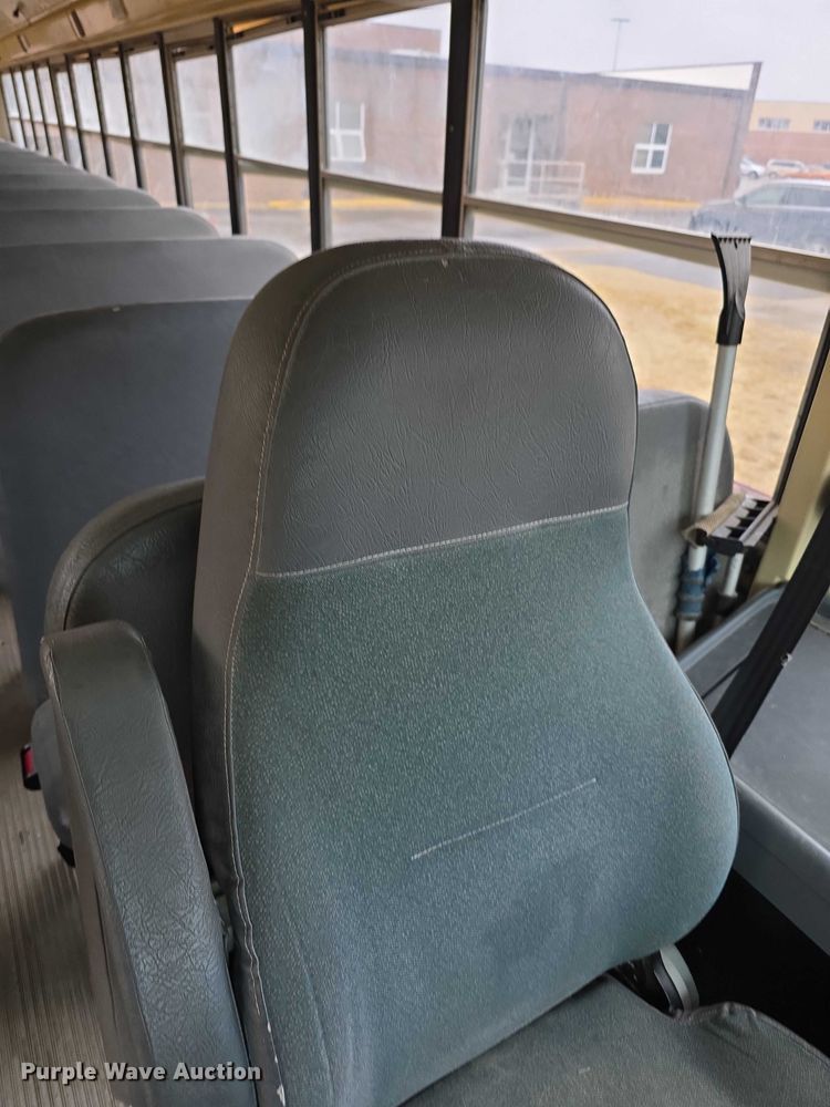 image for item FI0599 2006 IC CE300 school bus