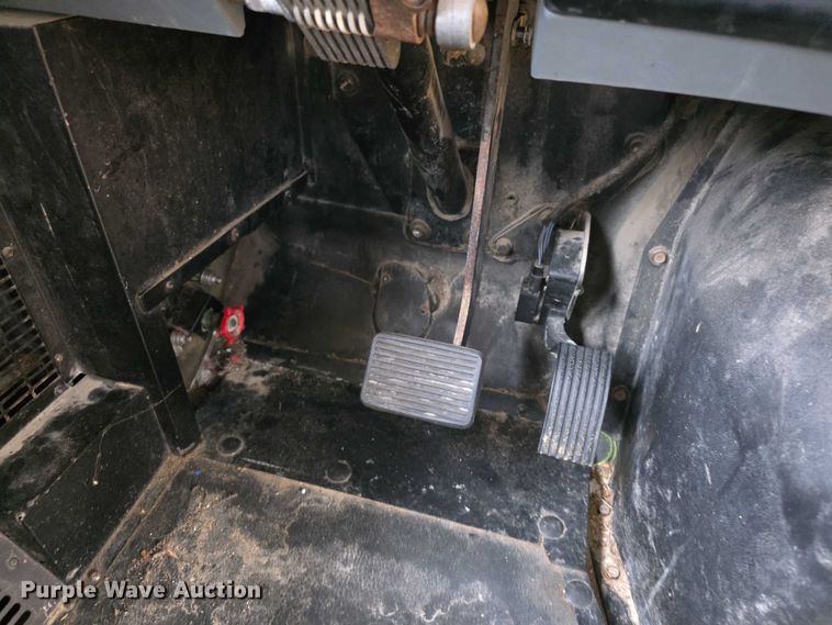 image for item FI0599 2006 IC CE300 school bus