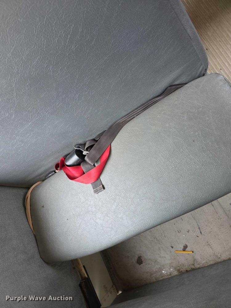 image for item FI0599 2006 IC CE300 school bus