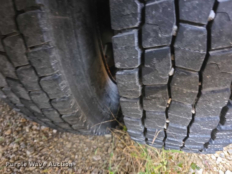 image for item FI0599 2006 IC CE300 school bus