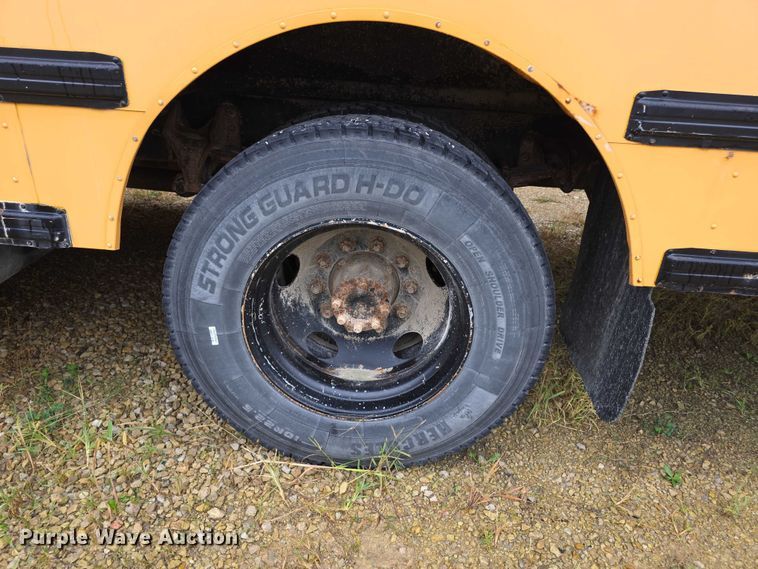 image for item FI0599 2006 IC CE300 school bus