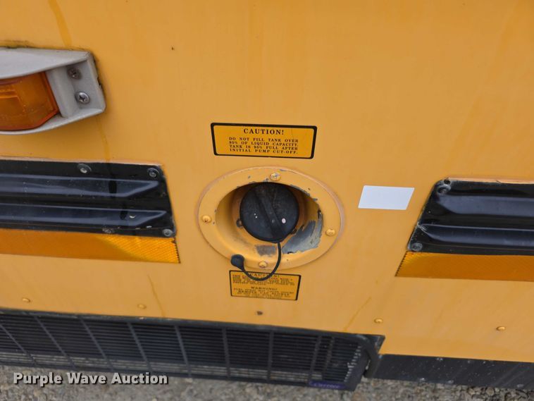 image for item FI0611 2002 Chevrolet Express G3500 school bus