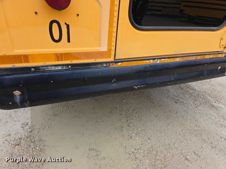 image for item FI0611 2002 Chevrolet Express G3500 school bus