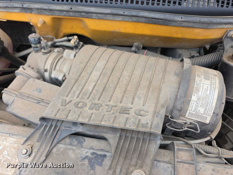 image for item FI0611 2002 Chevrolet Express G3500 school bus