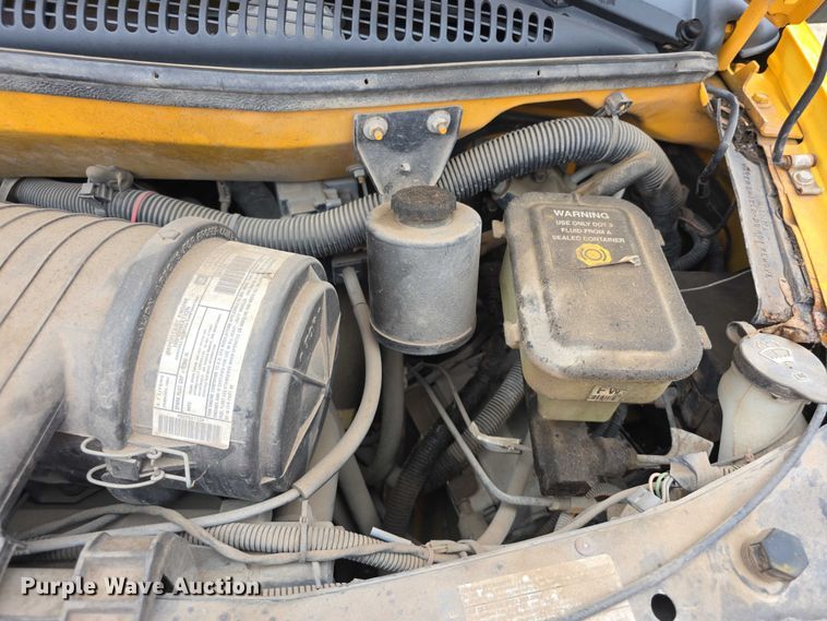 image for item FI0611 2002 Chevrolet Express G3500 school bus