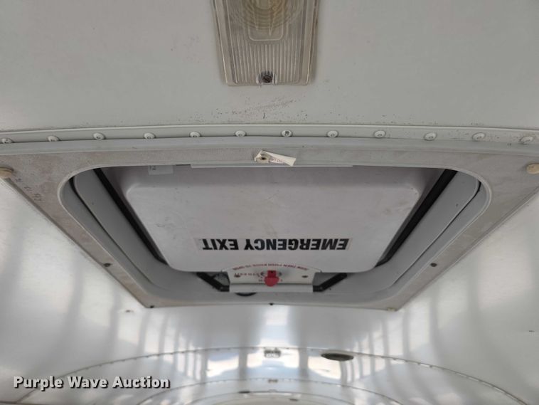 image for item FI0612 2003 International 3800 school bus