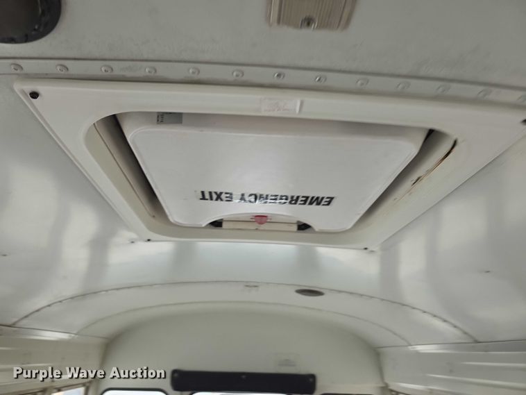 image for item FI0612 2003 International 3800 school bus