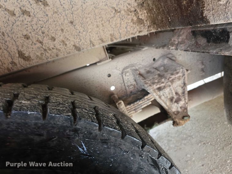 image for item FI0612 2003 International 3800 school bus