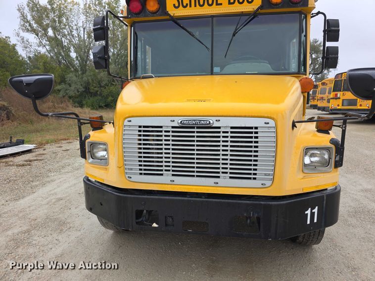 image for item FI0613 2003 Freightliner  FS65 school bus