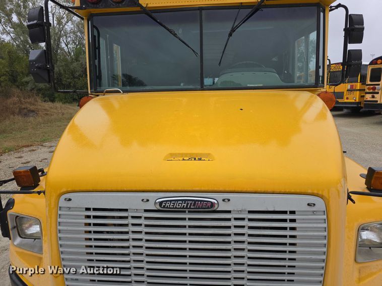 image for item FI0613 2003 Freightliner  FS65 school bus