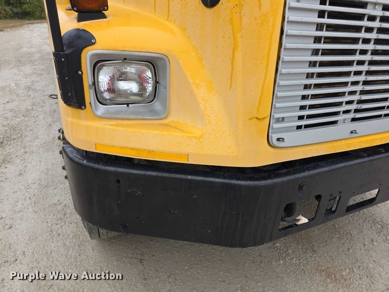 image for item FI0613 2003 Freightliner  FS65 school bus