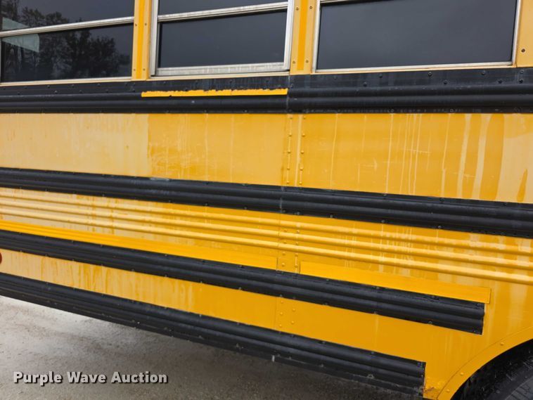 image for item FI0613 2003 Freightliner  FS65 school bus