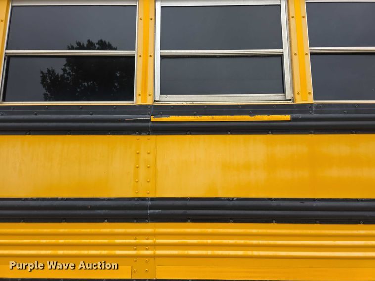 image for item FI0613 2003 Freightliner  FS65 school bus