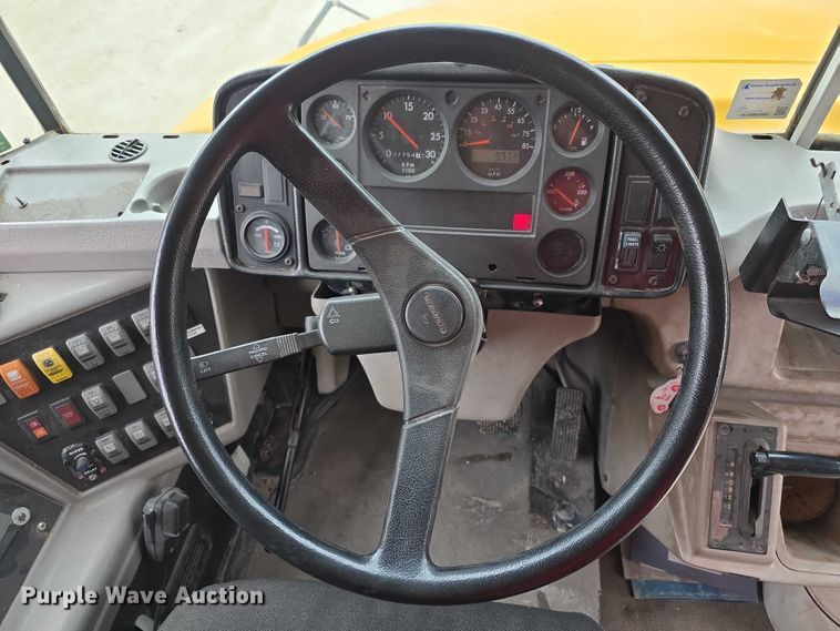 image for item FI0613 2003 Freightliner  FS65 school bus