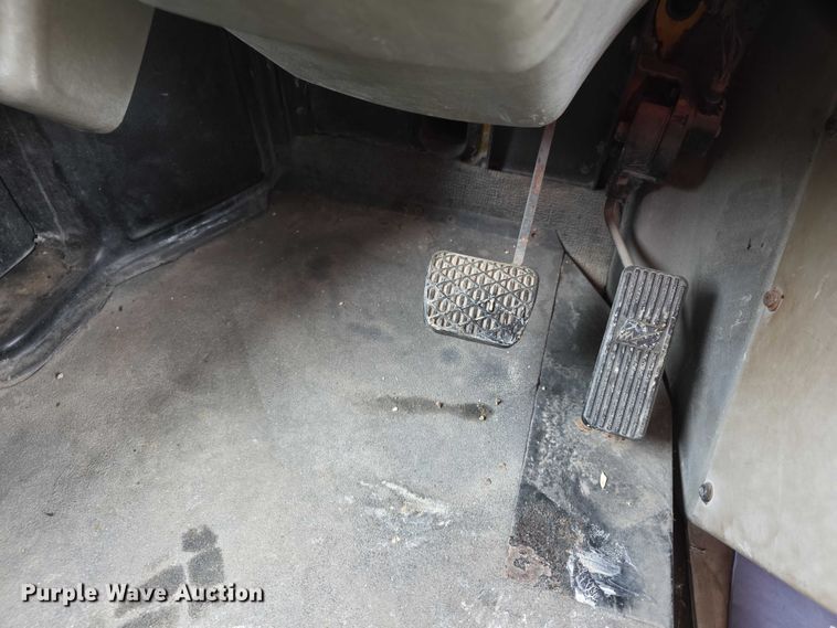 image for item FI0613 2003 Freightliner  FS65 school bus