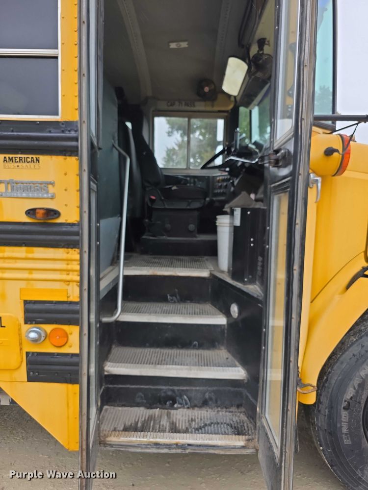 image for item FI0613 2003 Freightliner  FS65 school bus