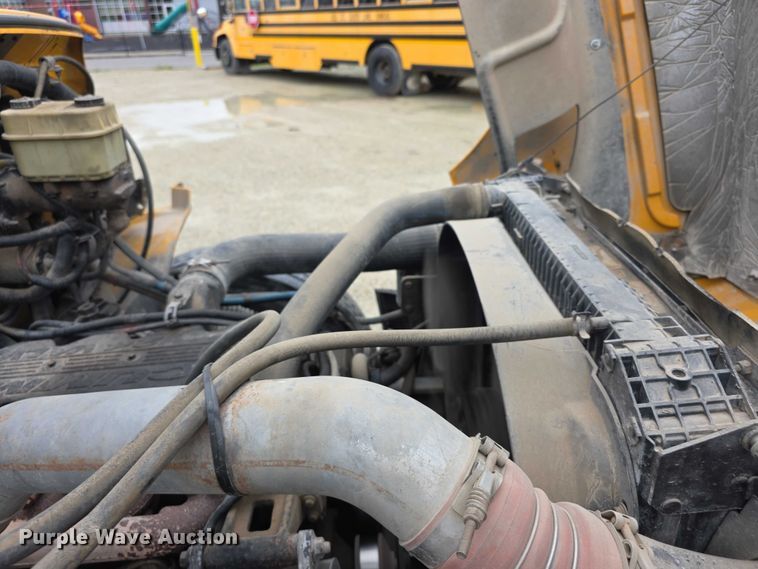 image for item FI0613 2003 Freightliner  FS65 school bus